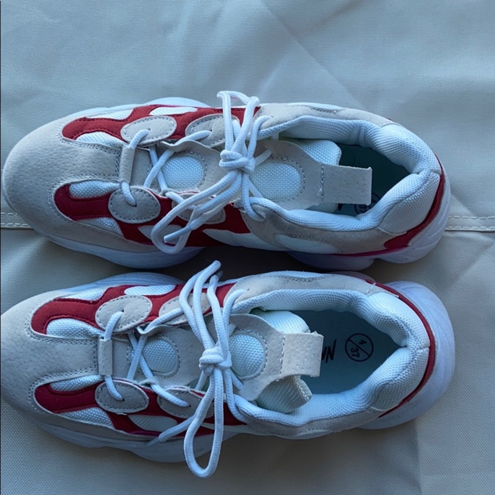 Sneakers - Picture 3 of 3
